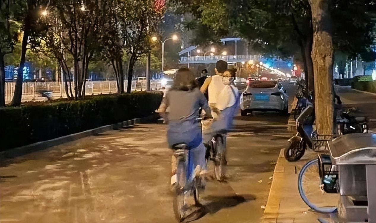 井柏然