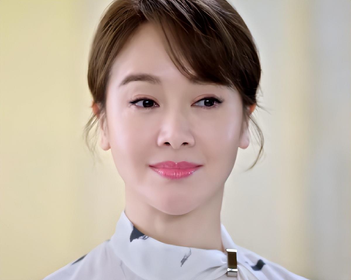 左小青